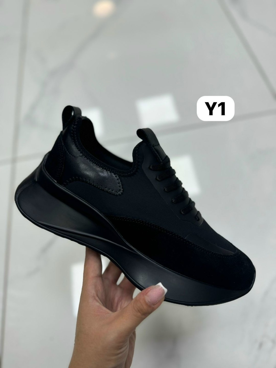 кроссовки женские,,кроссовки модные,стильные кроссовки,стильные женские кроссовки