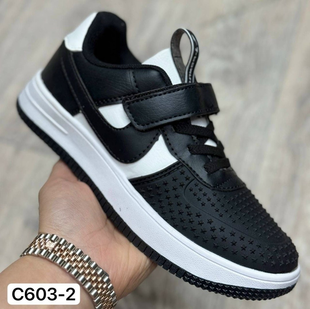 кроссовки,кроссовки закрытые,кроссовки nike lunar force 1 duckboot зимние зеленые,модели обуви,кроссовки оптом