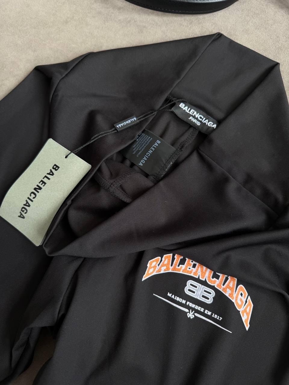 куртка женское balenciaga черный,худи баленсиага,куртка balenciaga,balenciaga оверсайз худи чёрного цвета,balenciaga hoodie