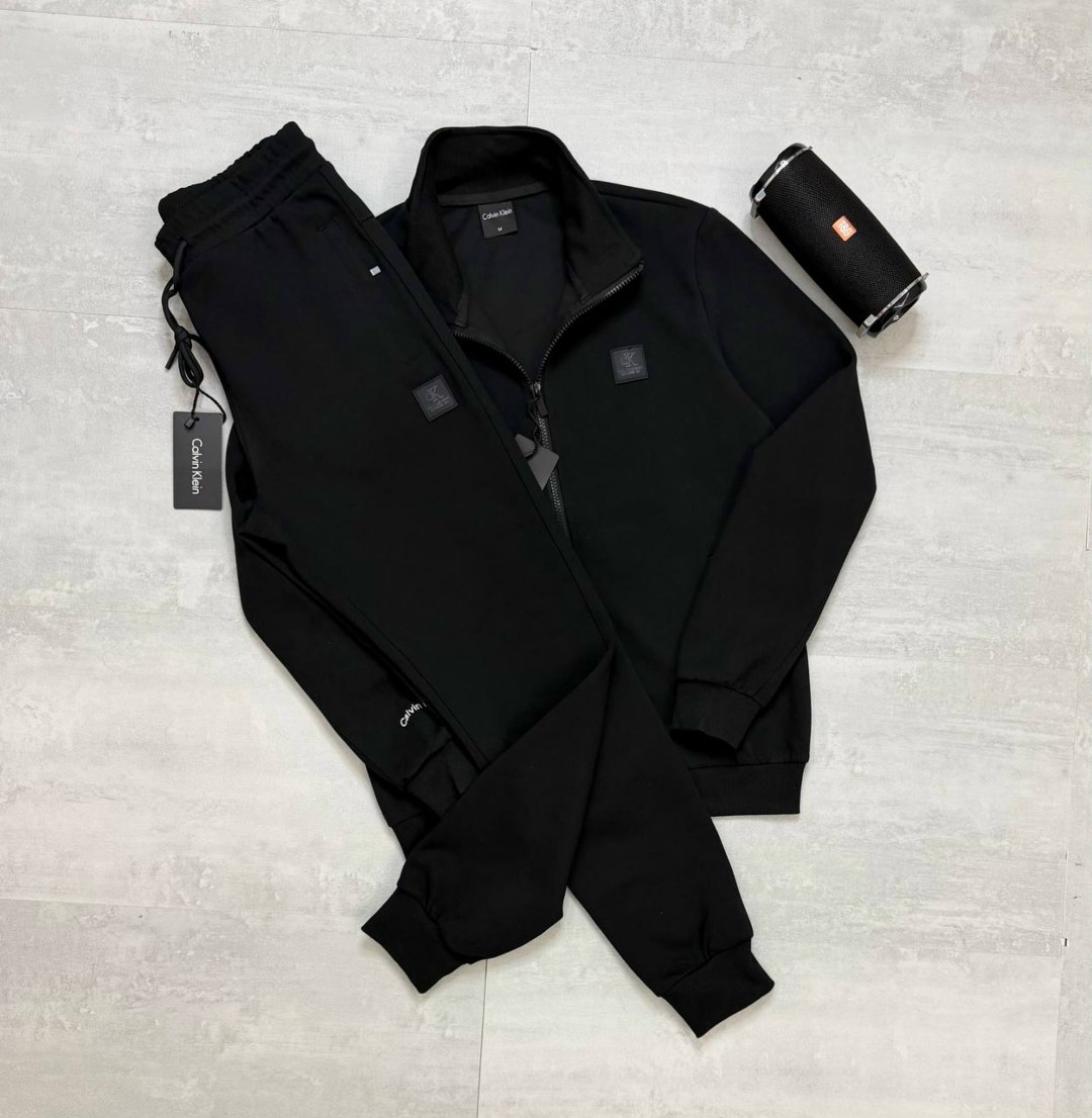 костюм dolce gabbana мужской спортивный,мужской спортивный костюм armani exchange,спортивный костюм dolce gabbana,спортивный костюм для мужчин,спортивный костюм stefano ricci