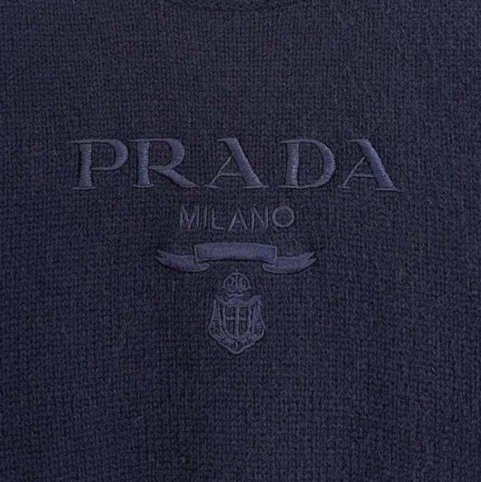 свитер prada,женская кофта,кофта прада,prada свитер оригинал,укороченый свитер prada