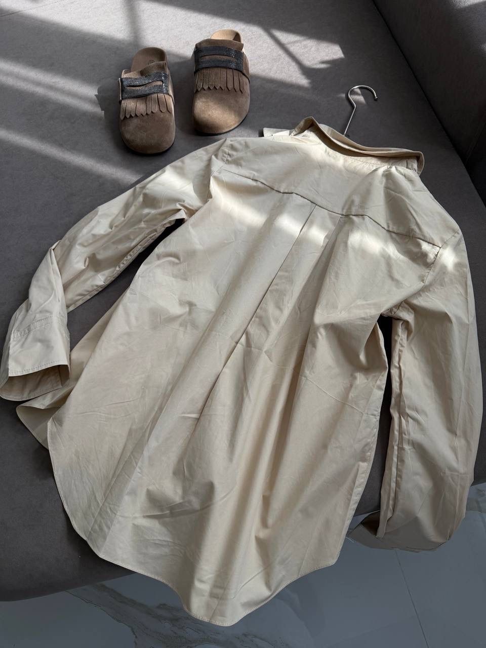 женская рубашка,повседневная рубашка,бежевая рубашка,стильная рубашка оверсайз,рубашка свободная