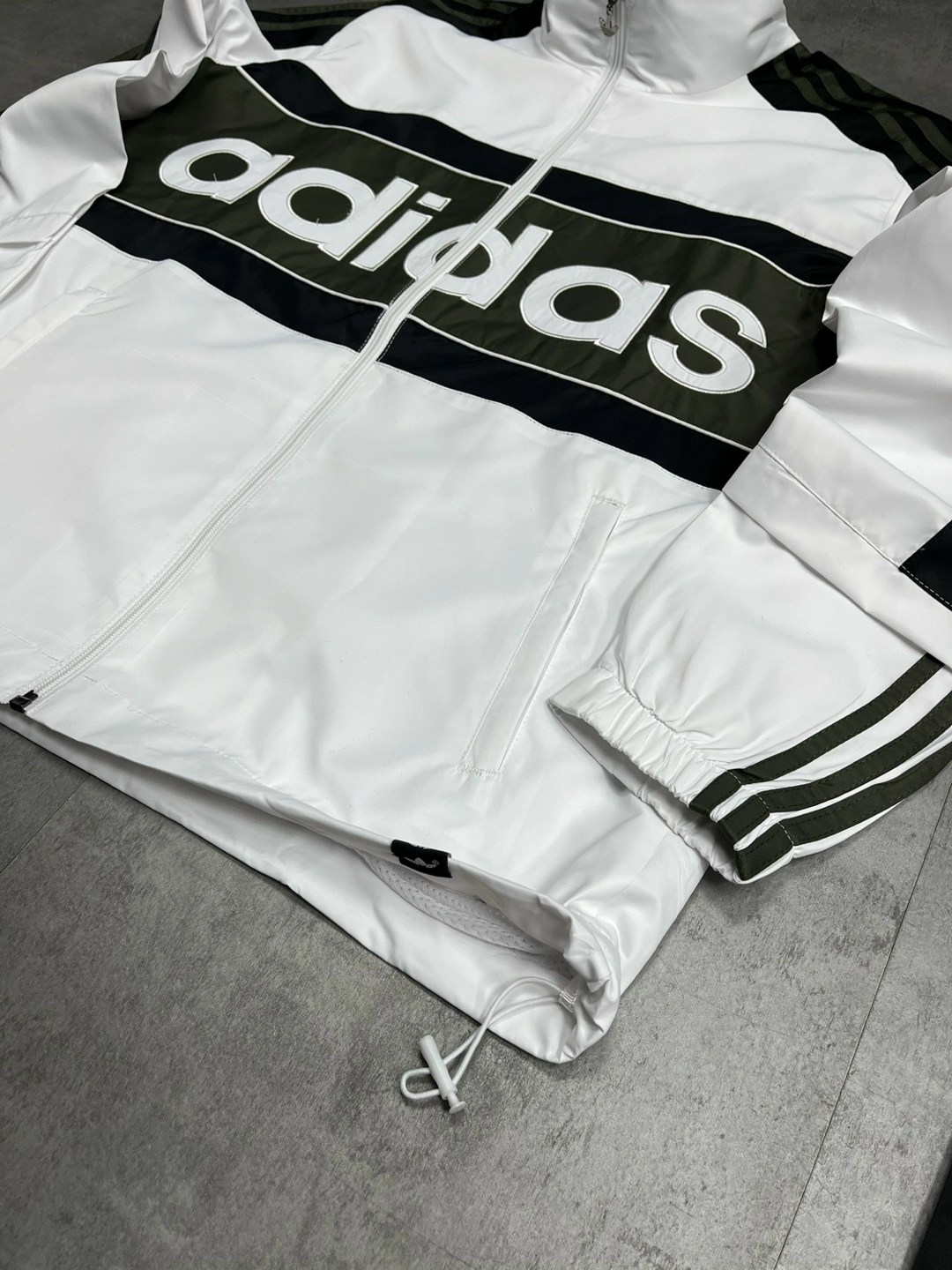 брюки ветрозащитные adidas g89125,спортивные костюмы адидас,адидас штаны,f50 adidas спортивный костюм,штаны adidas