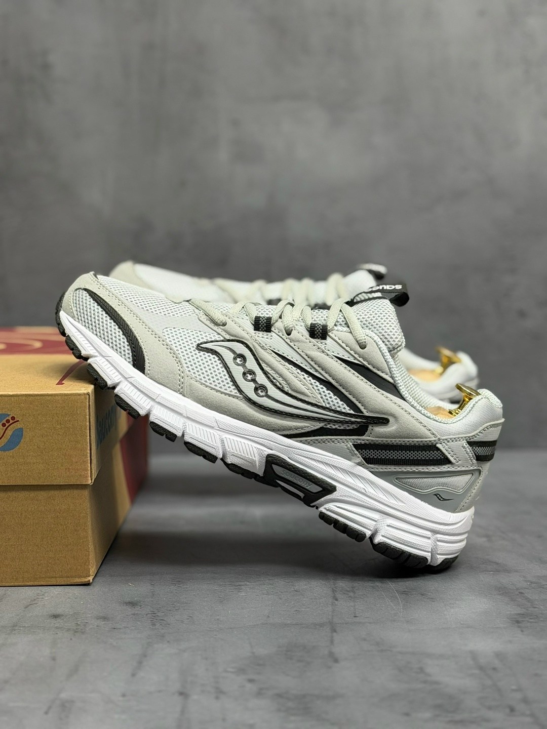 кроссовки saucony,мужские кроссовки saucony,кроссовки saucony progrid omni 9,кроссовки,saucony cohesion
