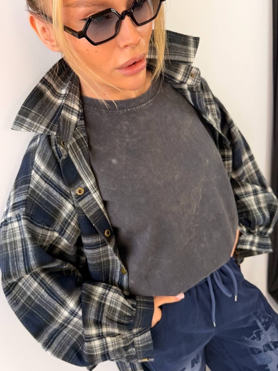 клетчатая рубашка,рубашка в клетку свободного кроя,женская рубашка в клетку,рубашка оверсайз в клетку