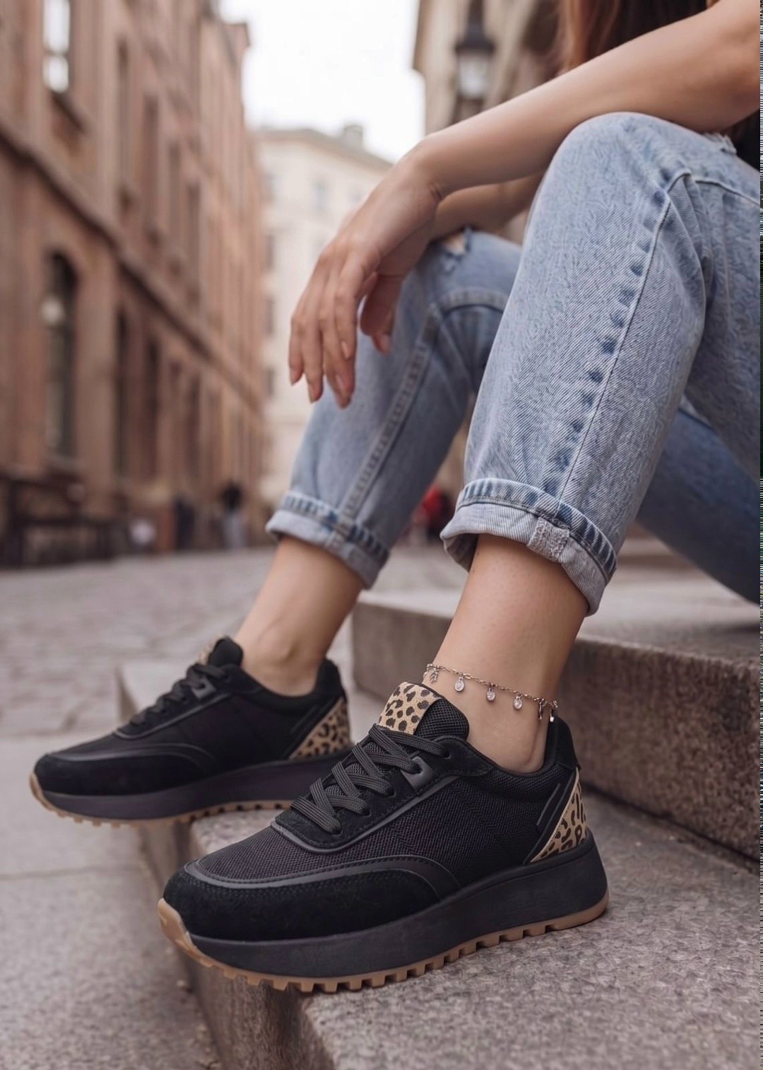 кроссовки женскиe,модные женские кроссовки,модные кроссовки,бежевые кроссовки,