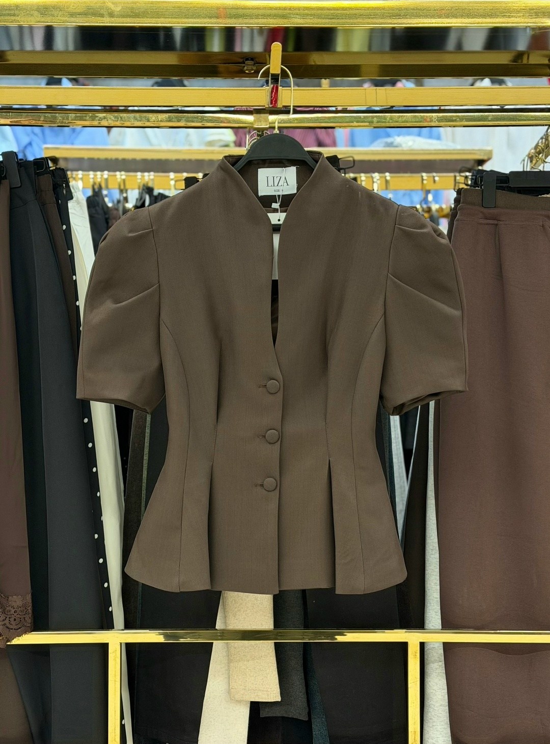 брючный костюм,жакет приталенного кроя love republic,приталенный жакет,жакет,пиджак женский