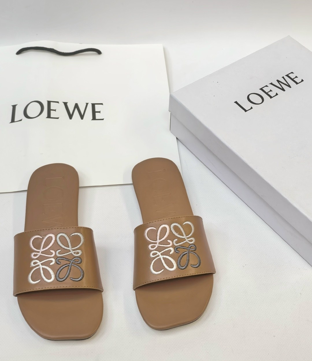 ,шлепанцы женские,босоножки летние,шлепки женские,женские сандалии