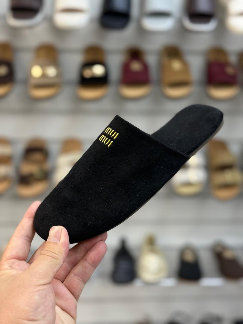 ,домашние тапочки,тапочки домашние женские,тапочки махровые,домашние тапочки брендированные