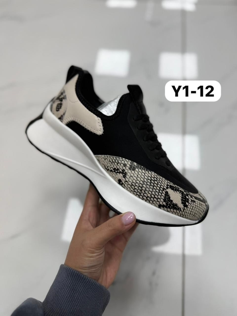 кроссовки женские,,кроссовки модные,стильные кроссовки,стильные женские кроссовки