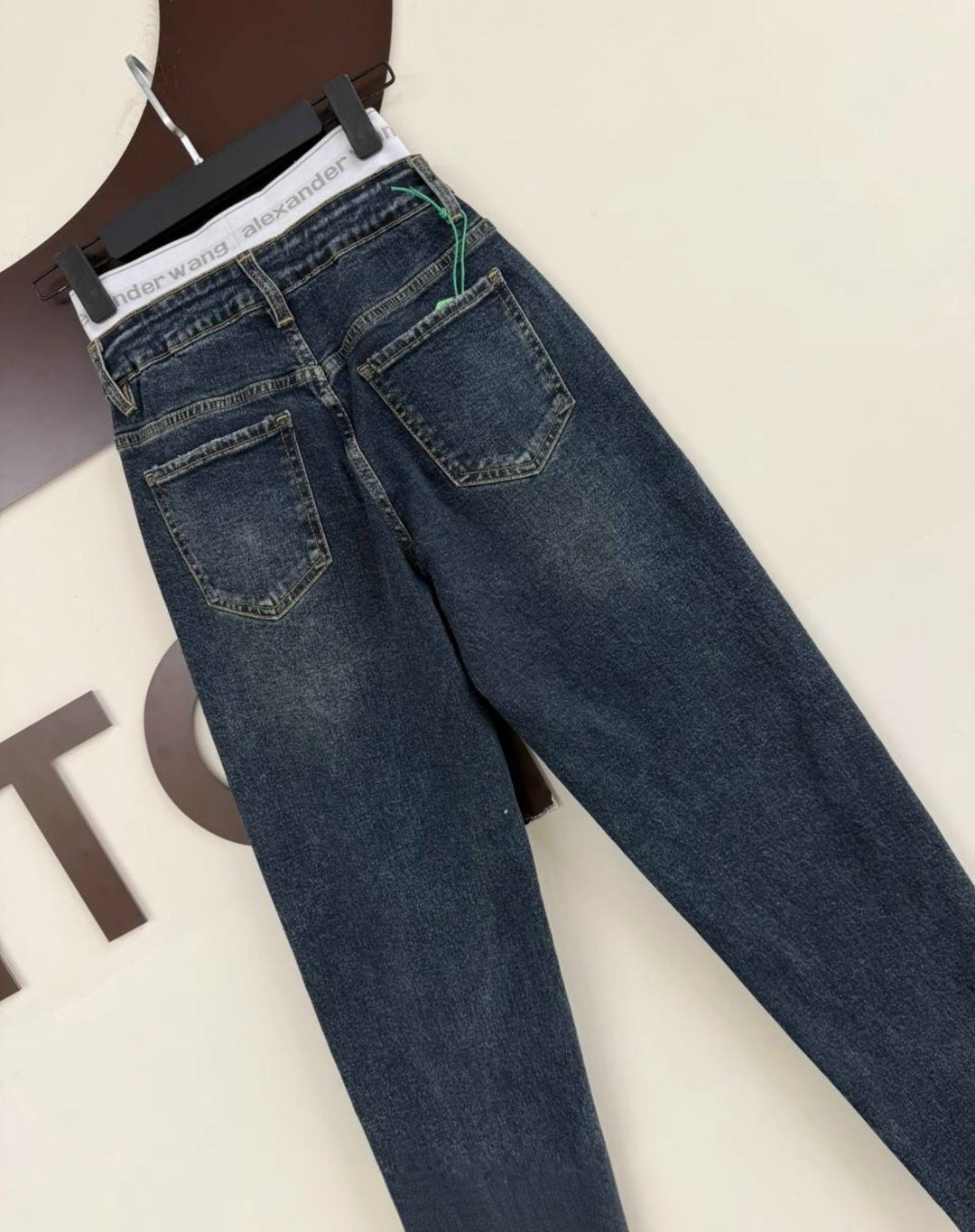 женские джинсы,джинсы,модные джинсы,джинсы брюки,одежда джинсы