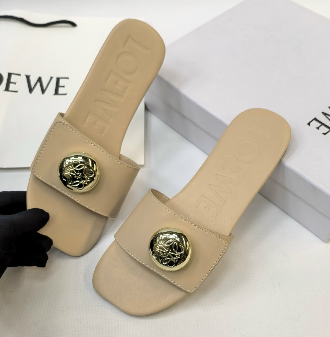 шлепанцы женские,,кожаные шлепанцы,модные тапочки,шлепки шанель женские