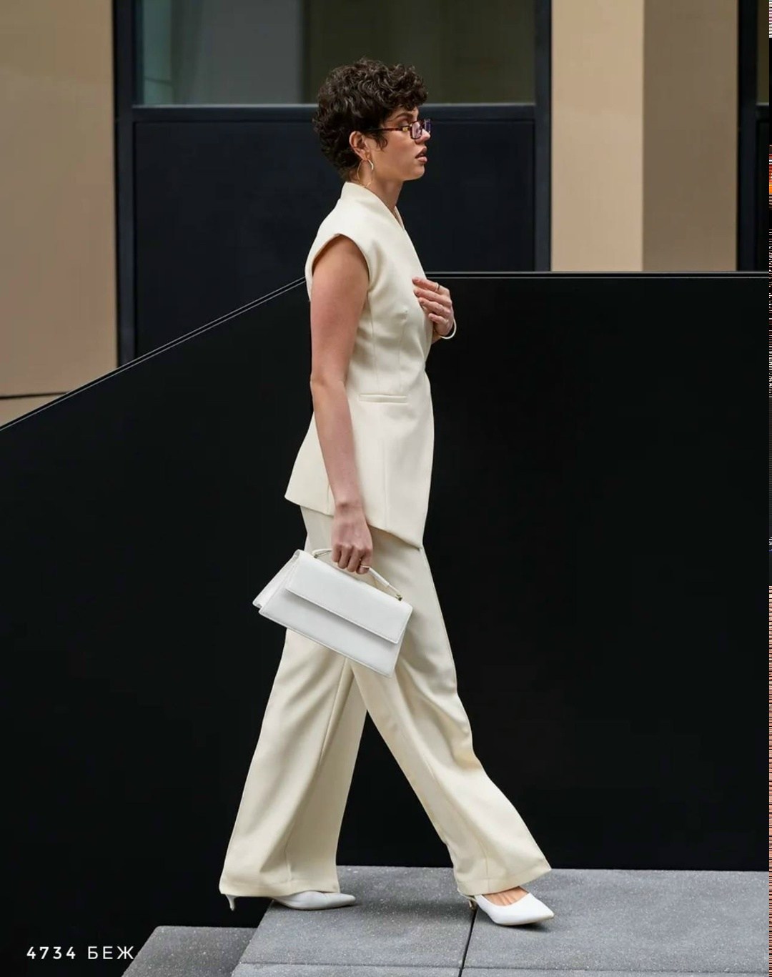 удлиненный жилет,женская жилетка,женские жилеты,костюм с жилетом,приталенный жилет