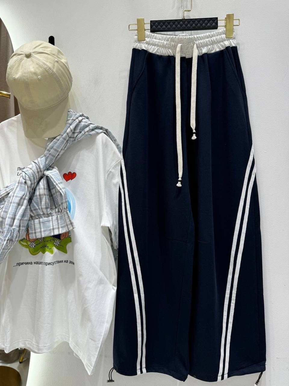 спортивные штаны,спортивные брюки,брюки спортивные женские,спортивные штаны женские,широкие спортивные штаны
