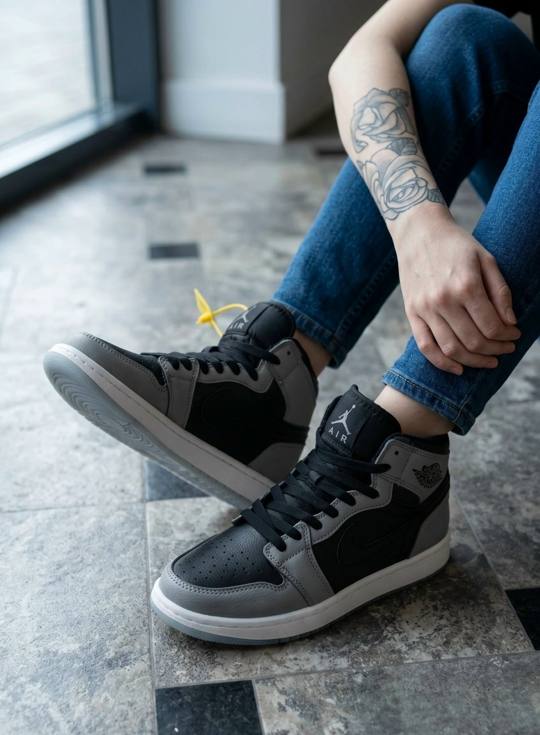 nike air jordan 1,nike air jordan 1 mid,nike air jordan 1 retro high og,jordan 1 mid gym red black white,кроссовки nike air jordan 1 retro high