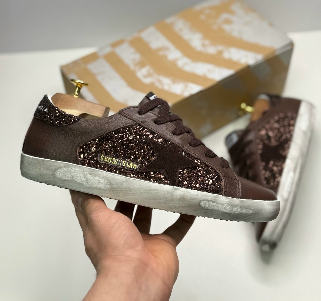golden goose кроссовки super-star коричневый,,кроссовки golden goose,кеды golden goose,женские низкие кеды super-star с блестками golden goose цвет black