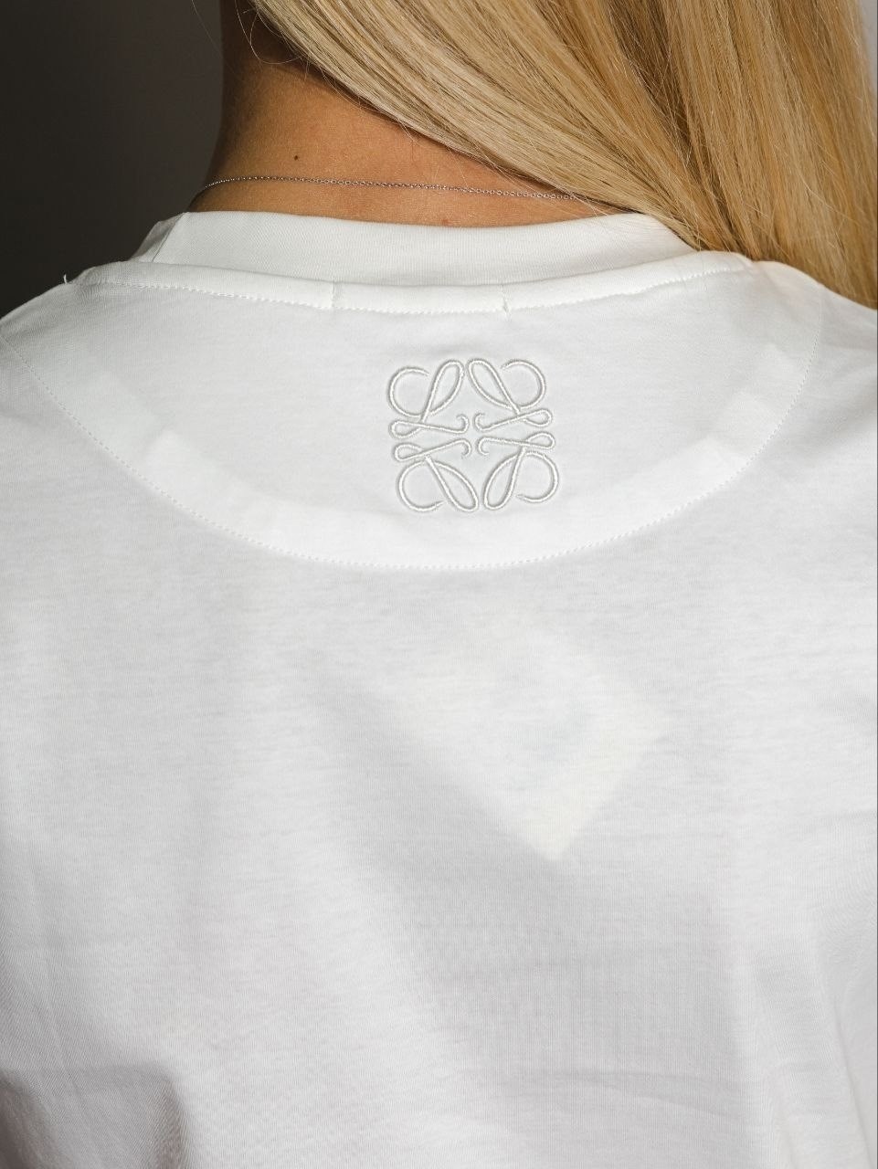 футболки женская,футболки модные,футболка женская белая,футболка женская базовая,футболки женские с принтом