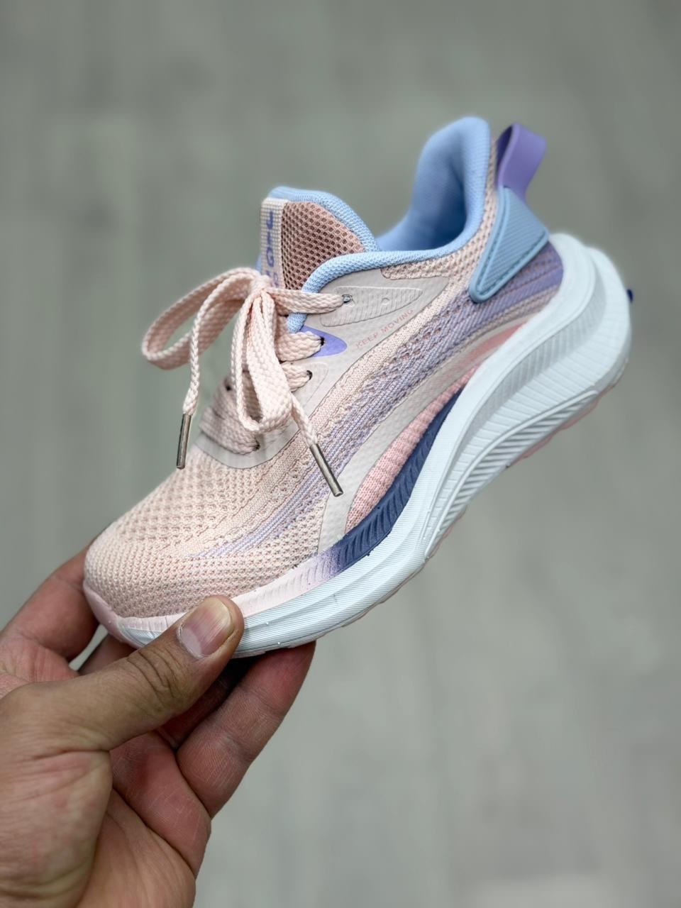 кроссовки женские,кроссовки,кроссовки для женщин,дышащие кроссовки,спортивная