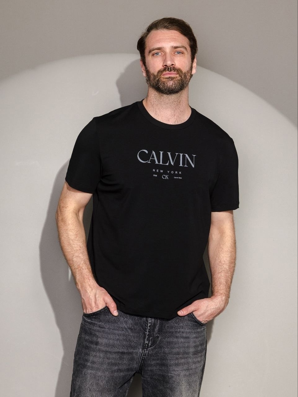 футболка calvin klein мужская,футболки мужские,футболка calvin klein мужская черная,футболка мужская черная,футболка кельвин кляйн мужская