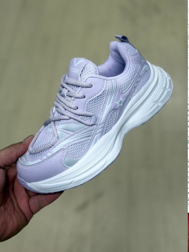 кроссовки,женские кроссовки,кроссовка,кроссовки модные,спортивная