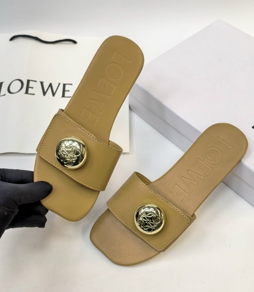 шлепанцы женские,,кожаные шлепанцы,шлепанцы,модные тапочки