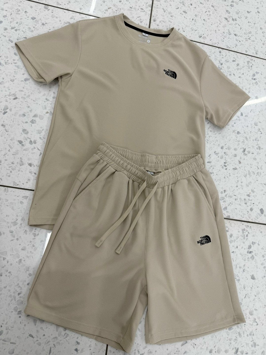 мужские футболки the north face,футболки the north face,шорты мужские спортивные,футболка the north face simple dome white,футболка the north face белый