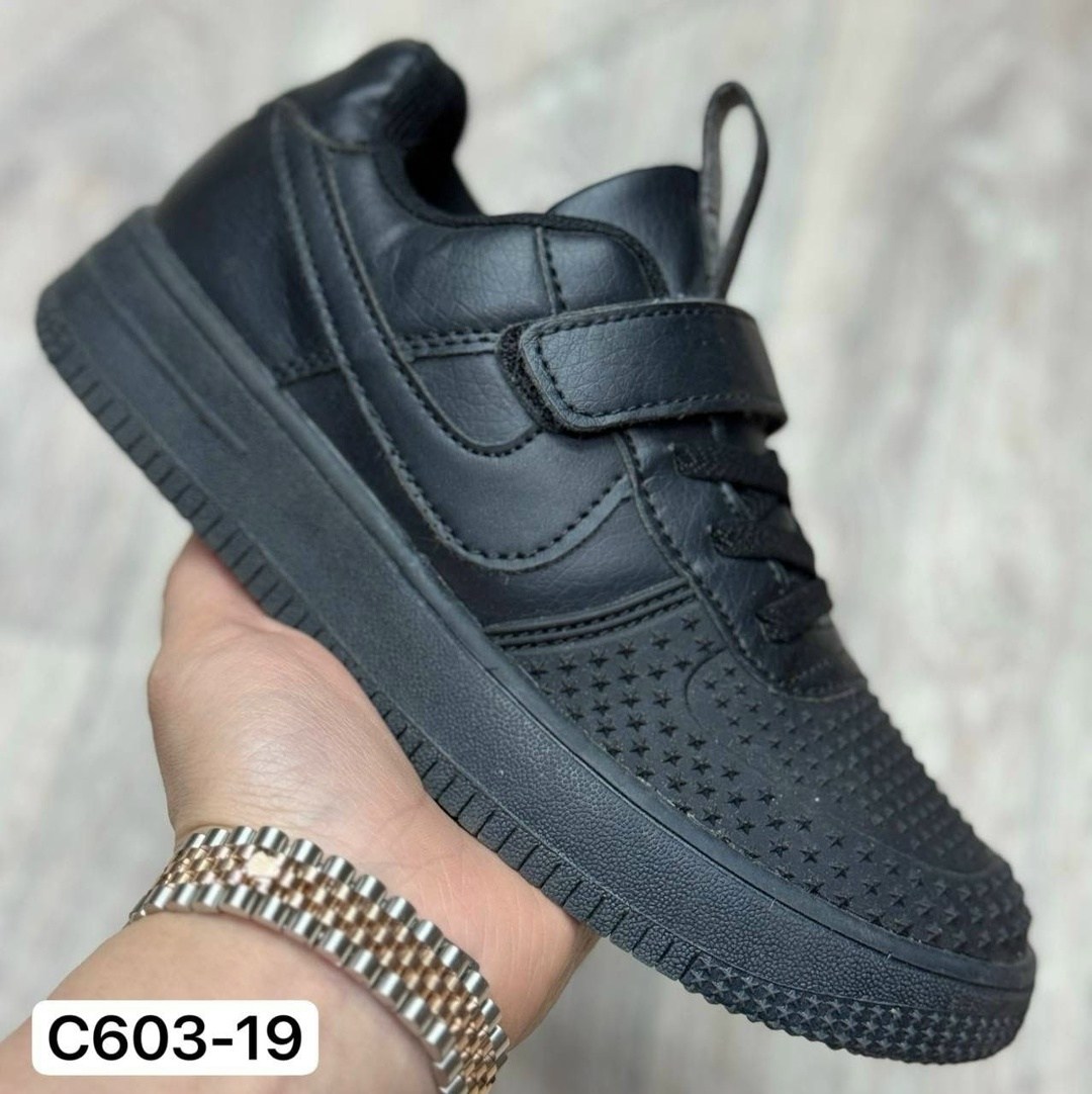 кроссовки,кроссовки закрытые,кроссовки nike lunar force 1 duckboot зимние зеленые,модели обуви,кроссовки оптом