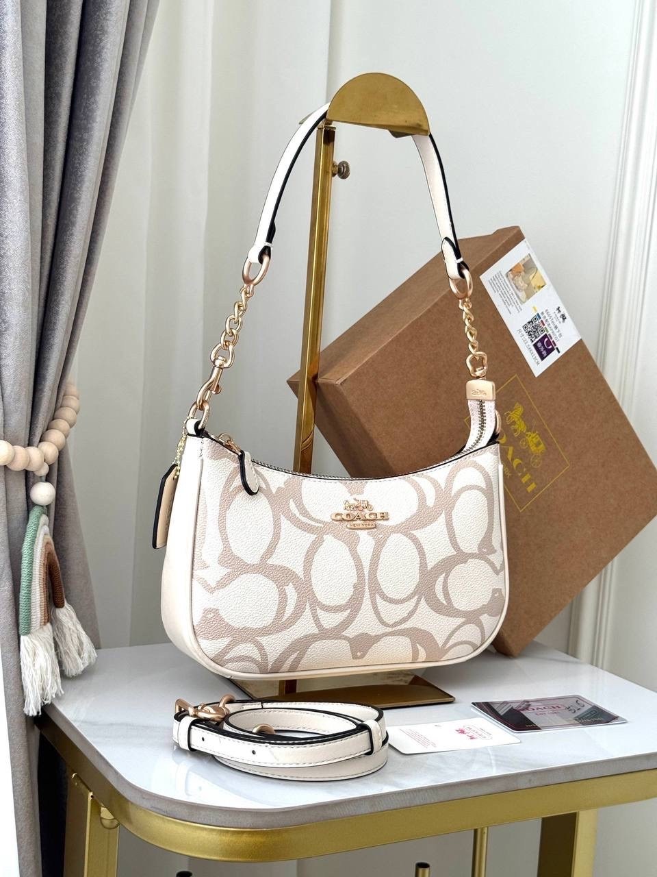 сумка coach женская,сумка coach,сумочка coach teri белая,coach белая сумка через плечо,сумка coach белая