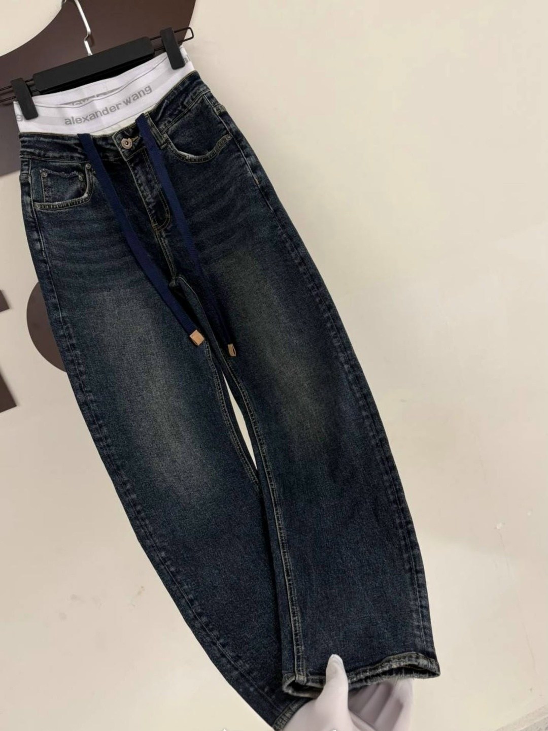 женские джинсы,джинсы,модные джинсы,джинсы брюки,одежда джинсы