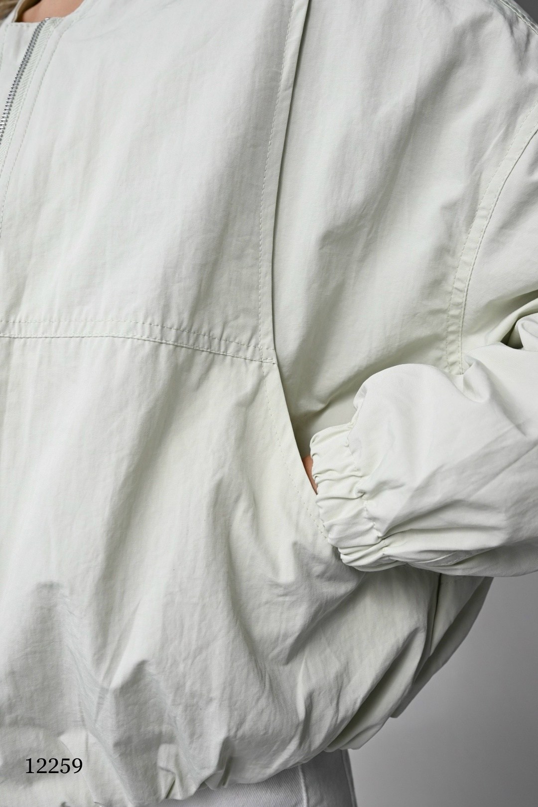 куртка бомбер,широкие брюки,белые брюки,женские широкие брюки,куртка легкая