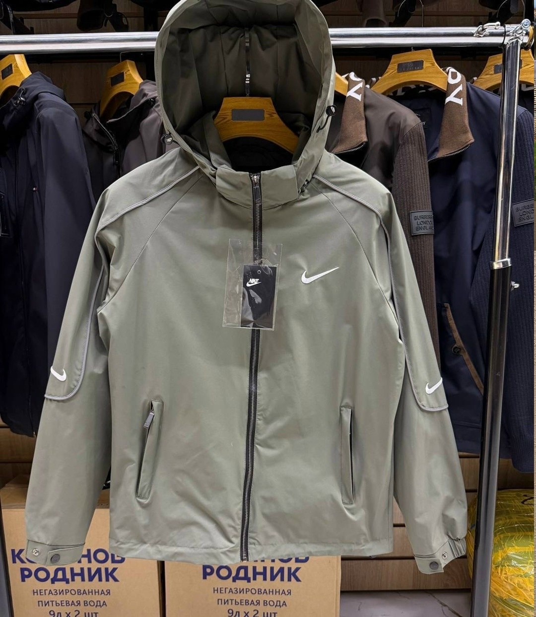 ветровка nike,куртка мужская nike,повседневная куртка,куртка nike демисезонная