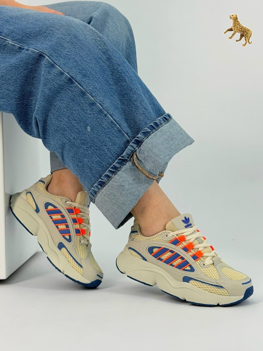 кроссовки адидас голубые женские,кроссовки adidas,адидас ориджинал фалькон кроссовки,кроссовки,женские кроссовки adidas