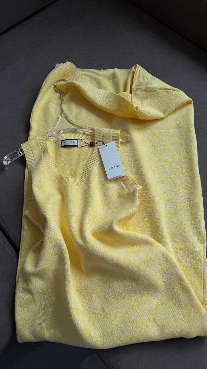 желтый свитер,желтый свитер гуччи,джемпер,безрукавка,брендовые вещи