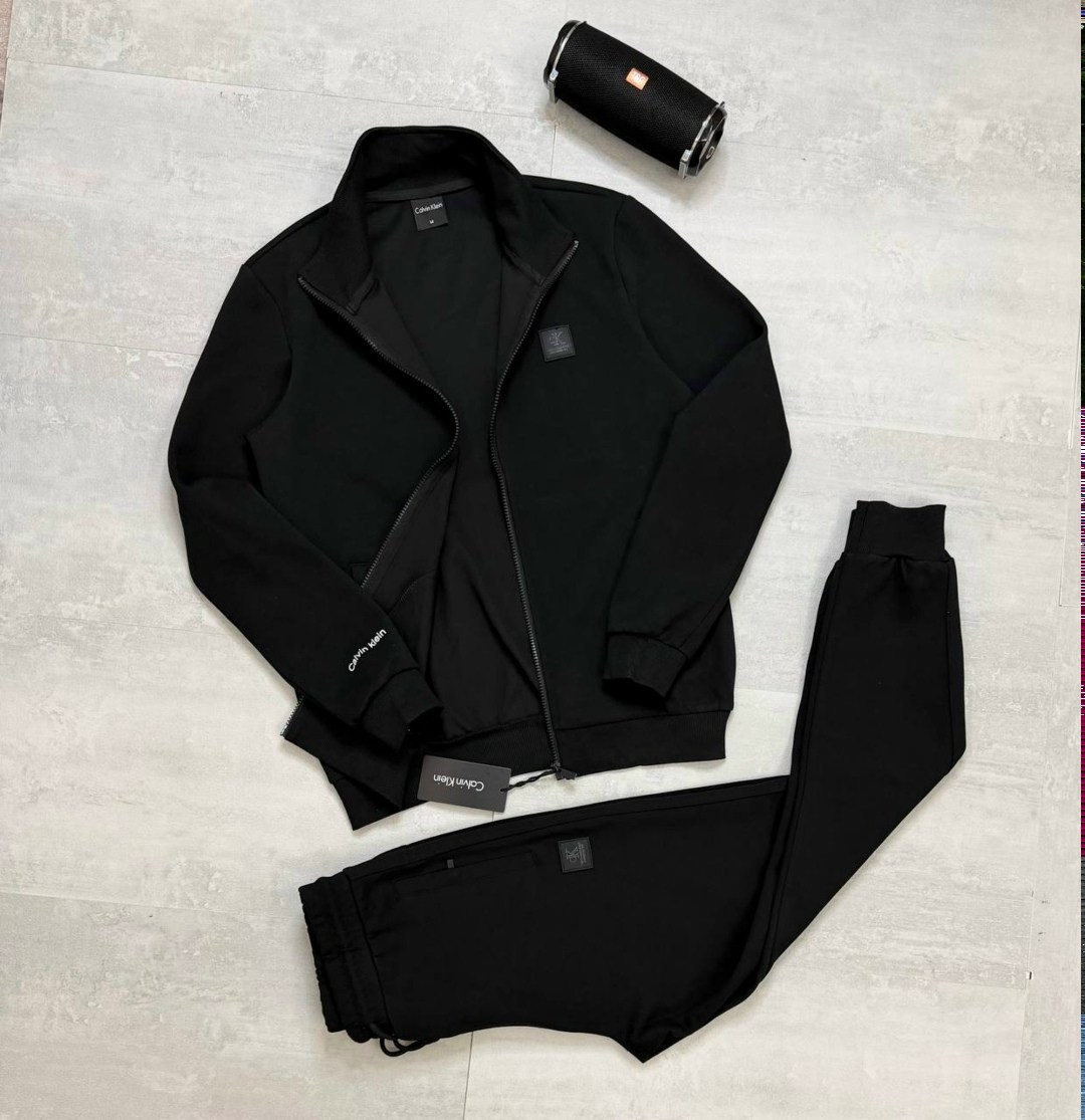 костюм dolce gabbana мужской спортивный,мужской спортивный костюм armani exchange,спортивный костюм dolce gabbana,спортивный костюм для мужчин,спортивный костюм stefano ricci