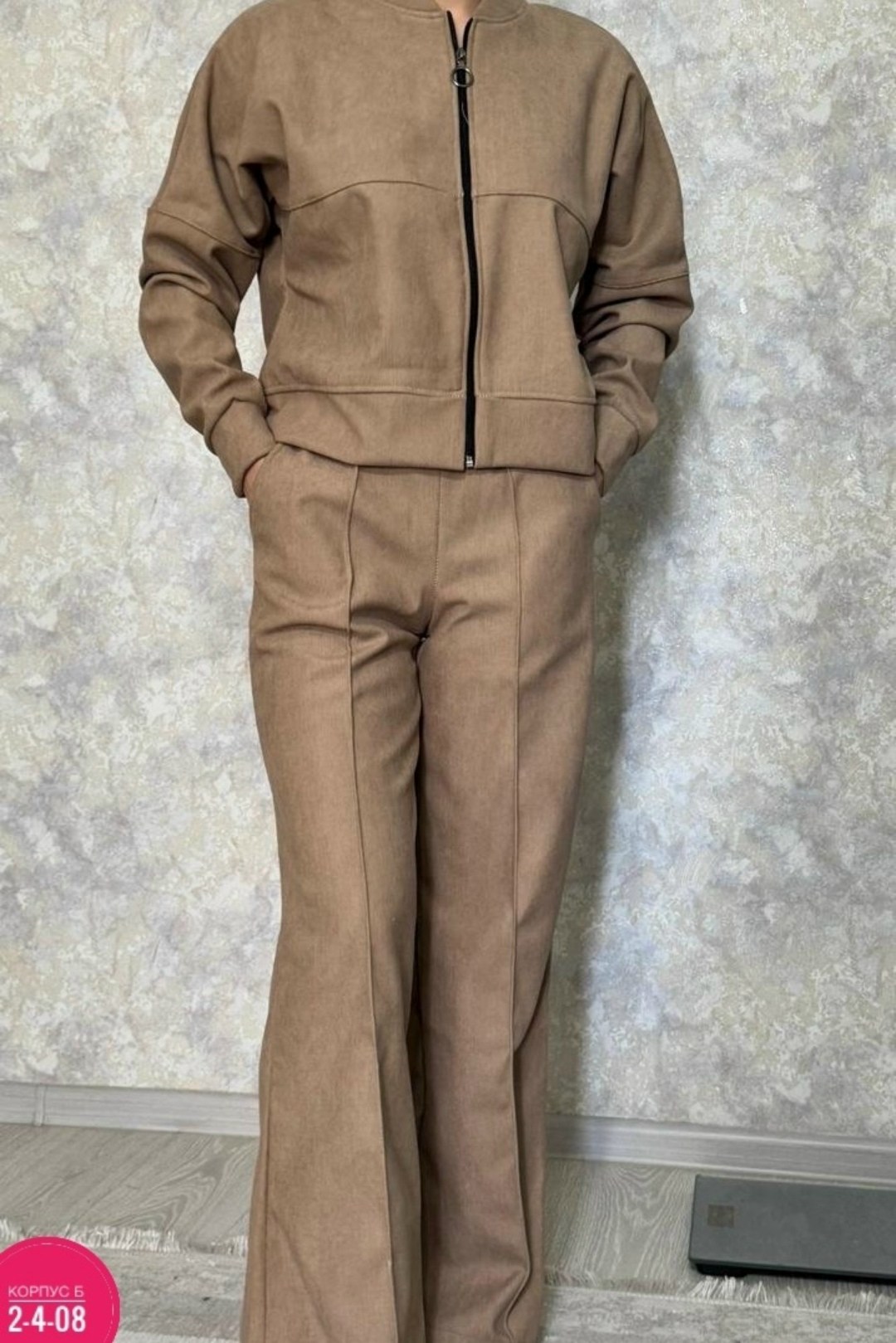 брючный костюм,женский брючный костюм с длинным рукавом на молнии,костюм женский,брючный костюм женский