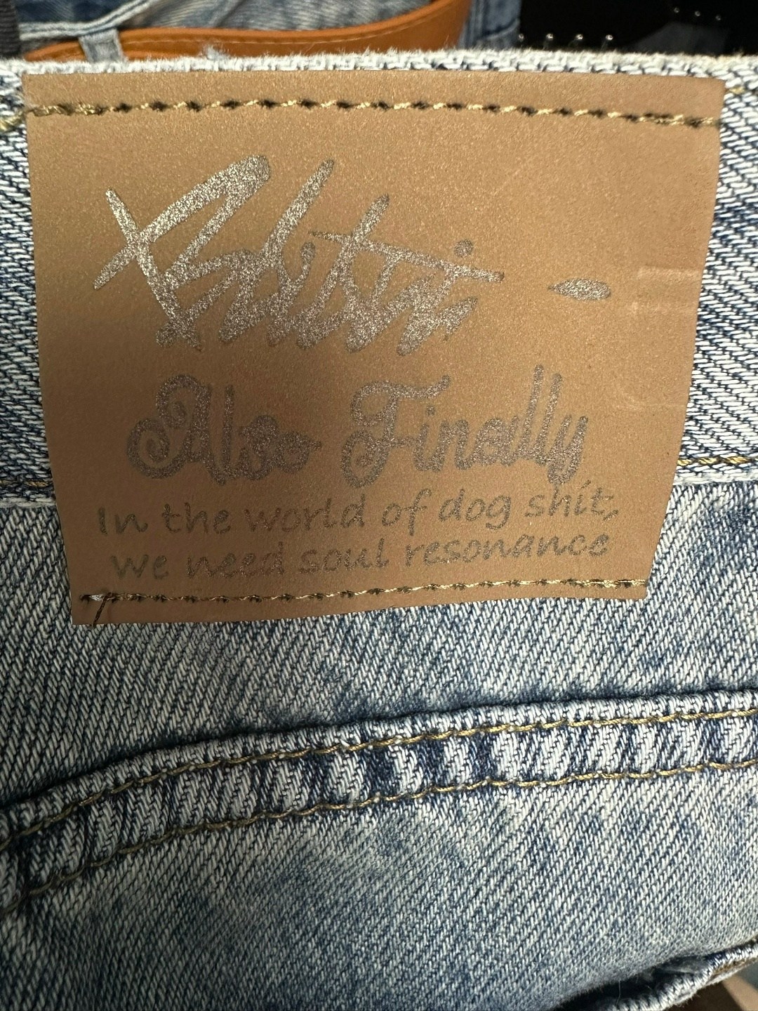 джинсовые брюки,chrome hearts джинсы,модные джинсы,джинсы со звездами,джинсы