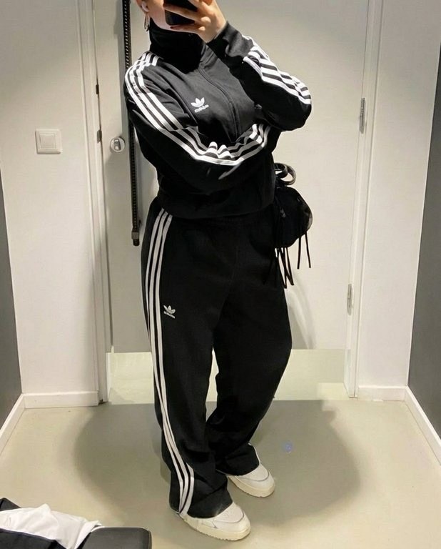 костюм женский,костюм адидас,спортивный костюм,костюм спортивный женский,адидасовский костюм женский