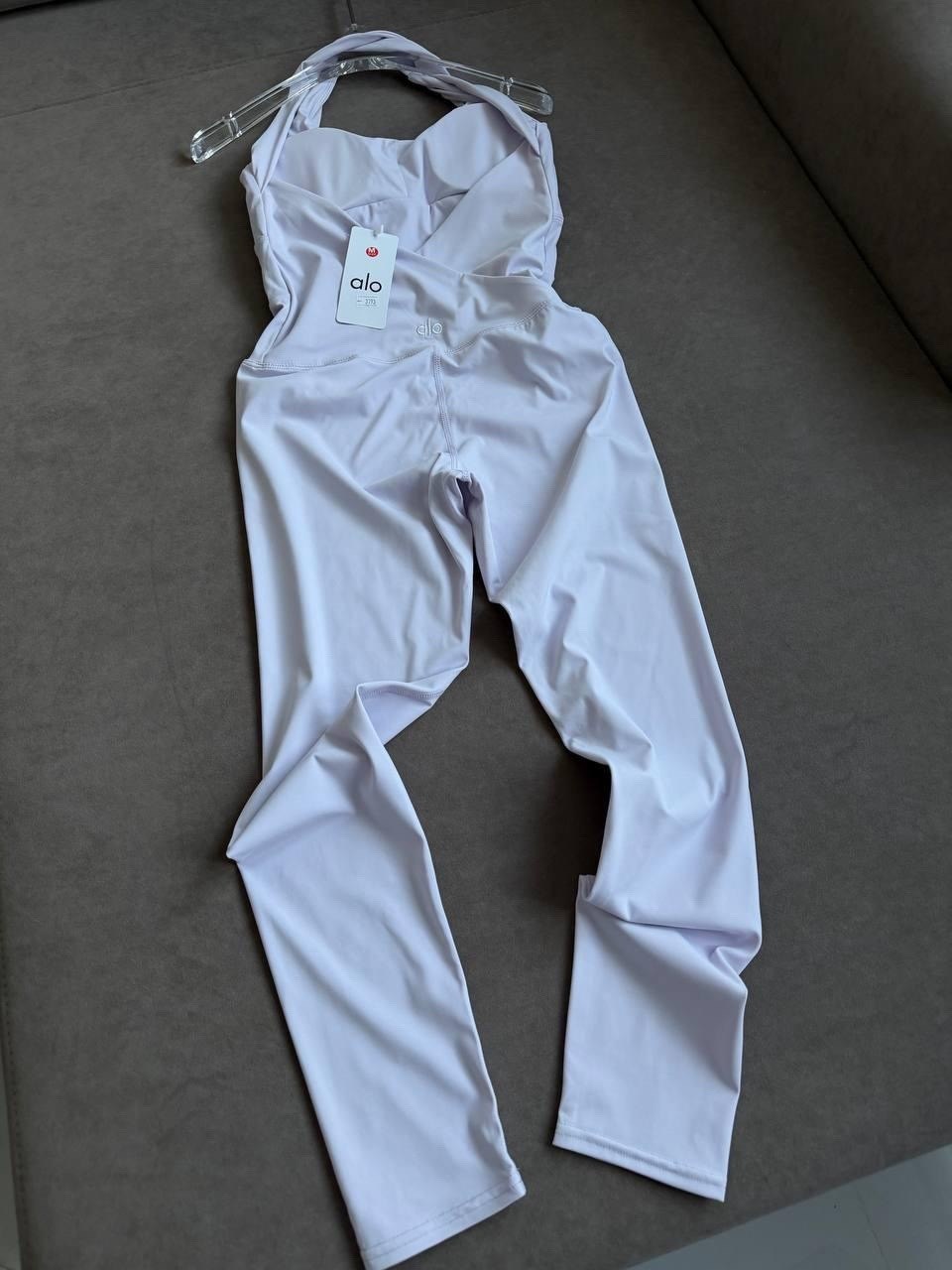 женский комбинезон,комбинезон белый,спортивный комбинезон,комбинезон медицинский,комбинезон