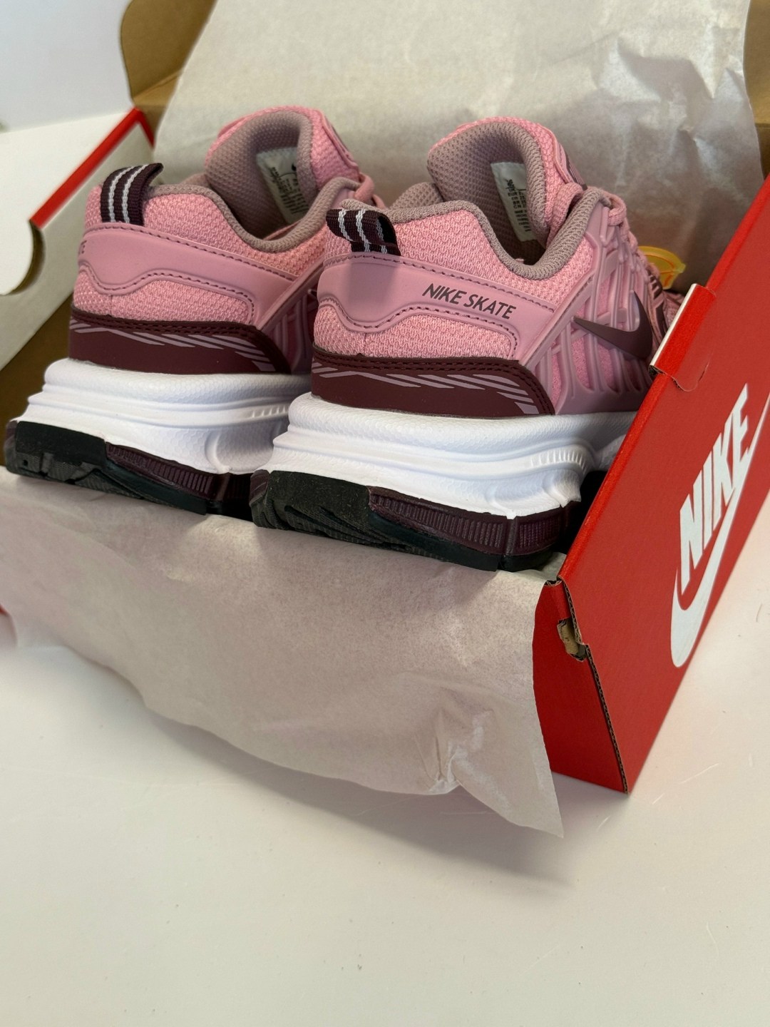 кроссовки,женские кроссовки,женские кроссовки nike,кроссы,спортивная