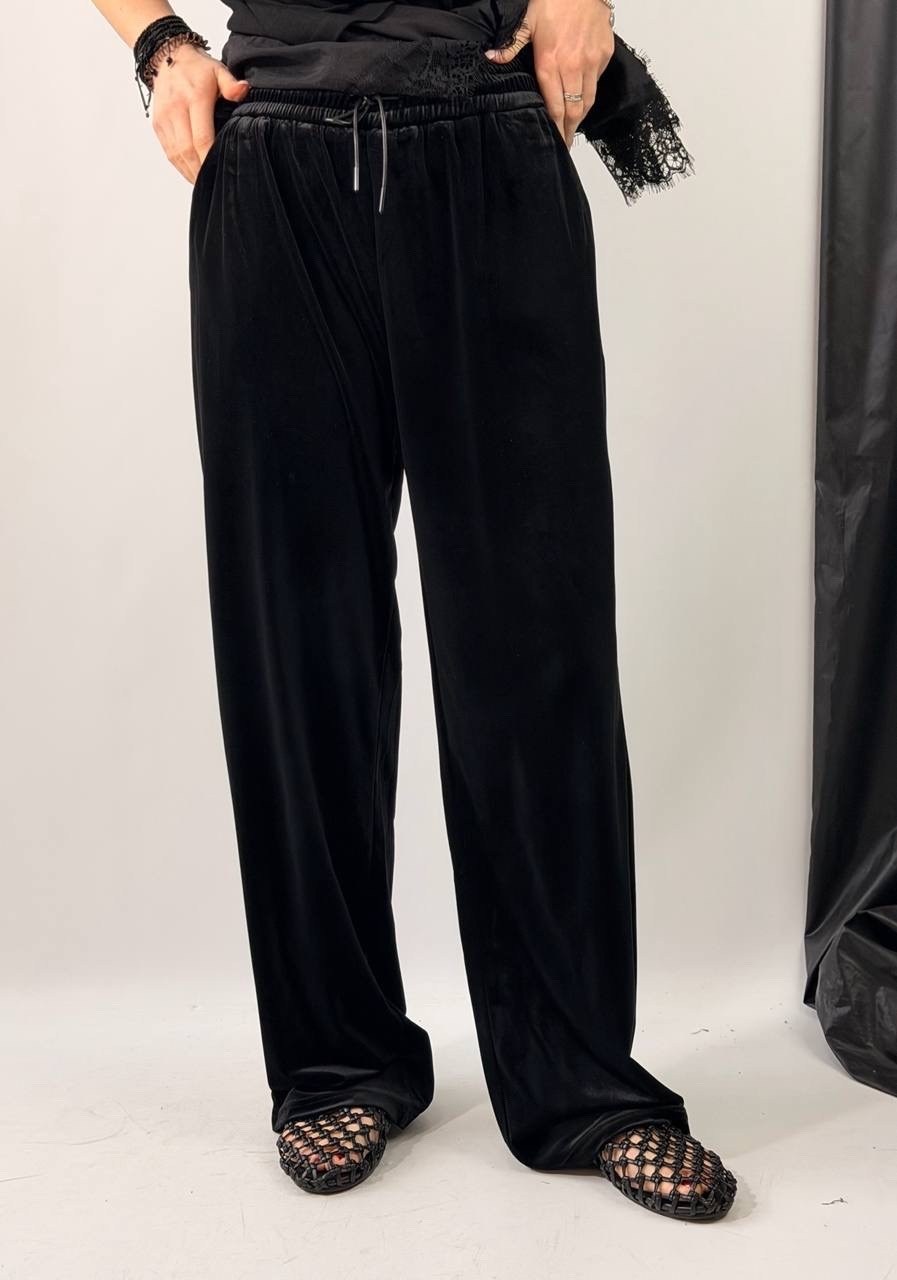 брюки свободного кроя из велюра julia weber,брюки свободного кроя из велюра,брюки женские "злата" 1372-6 велюр черный,бархатные брюки широкого кроя next черный,широкие бархатные брюки