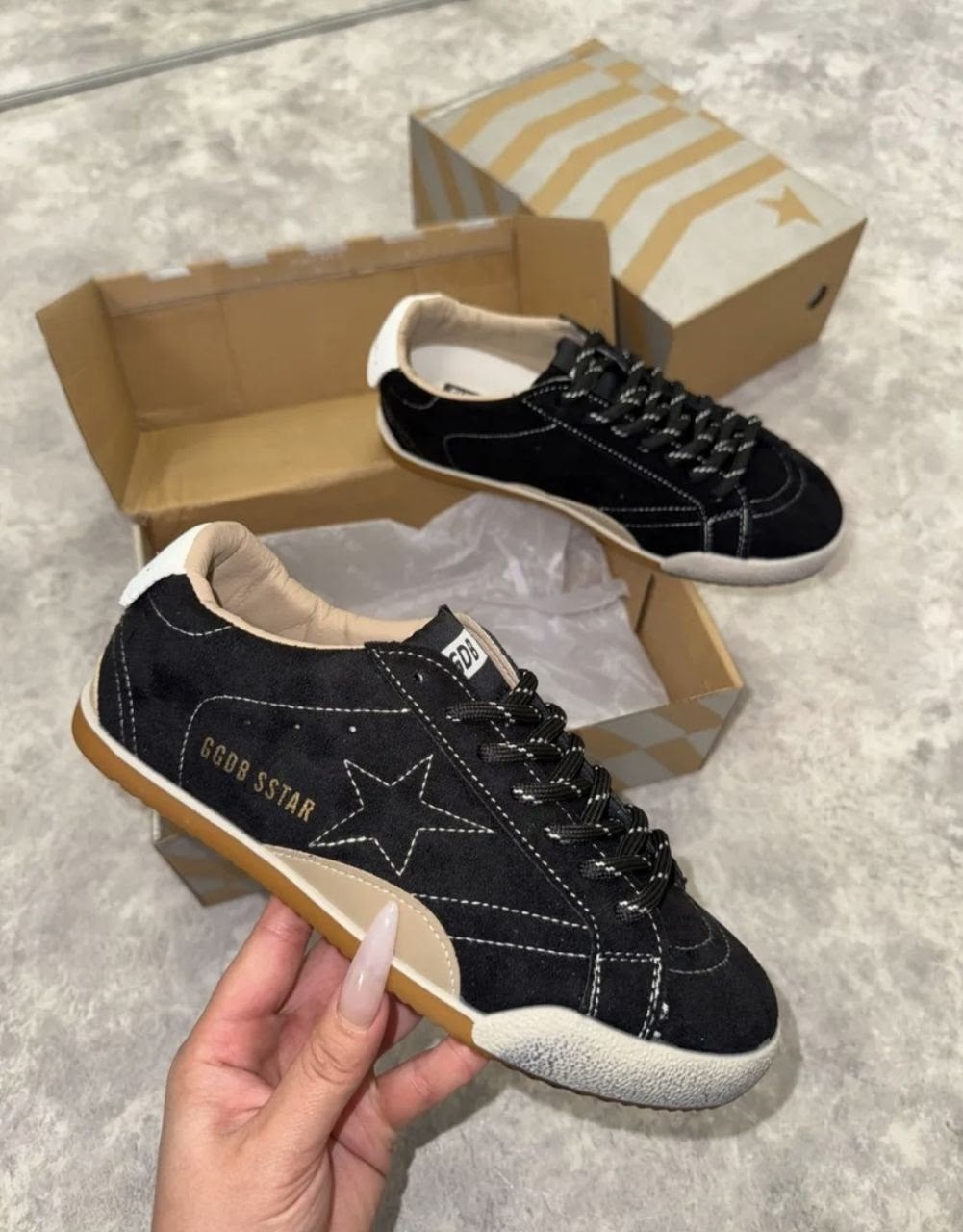 ,дольче габбана кроссовки мужские замшевые,кроссовки golden goose,кроссовки мужчины,кеды дольче габбана мужские черные