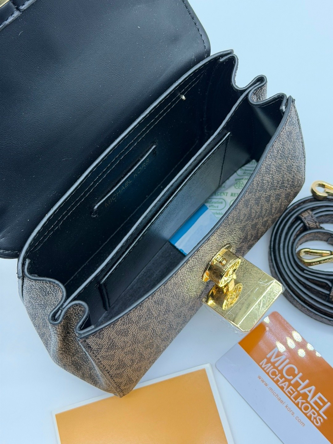 сумка michael kors,michael kors сумка на плечо,сумка кросс-боди средняя michael kors 230136077,женская cумка michael kors,сумка кросс-боди через плечо mk брендовая michael kors 241687005