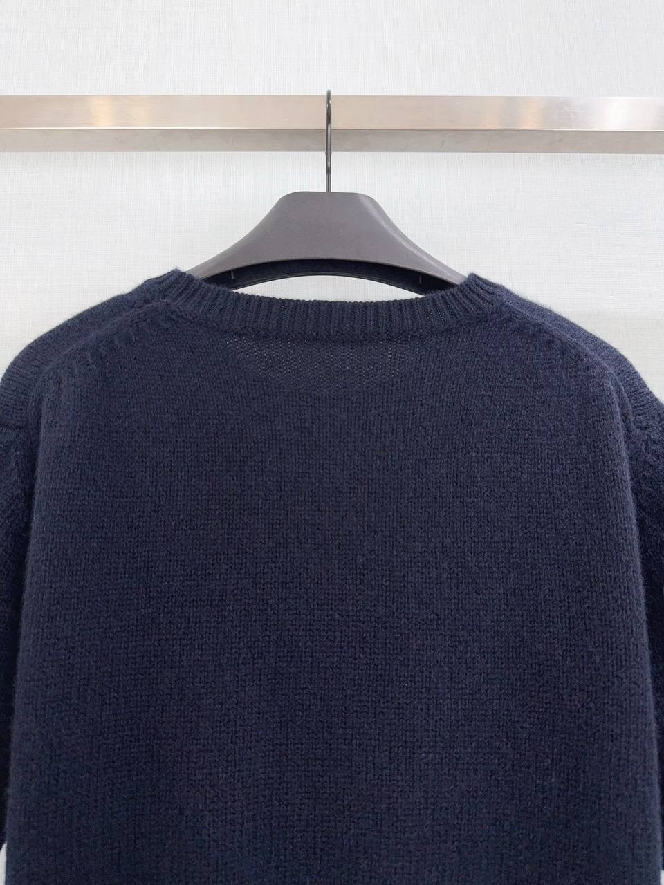 свитер prada,женская кофта,кофта прада,prada свитер оригинал,укороченый свитер prada