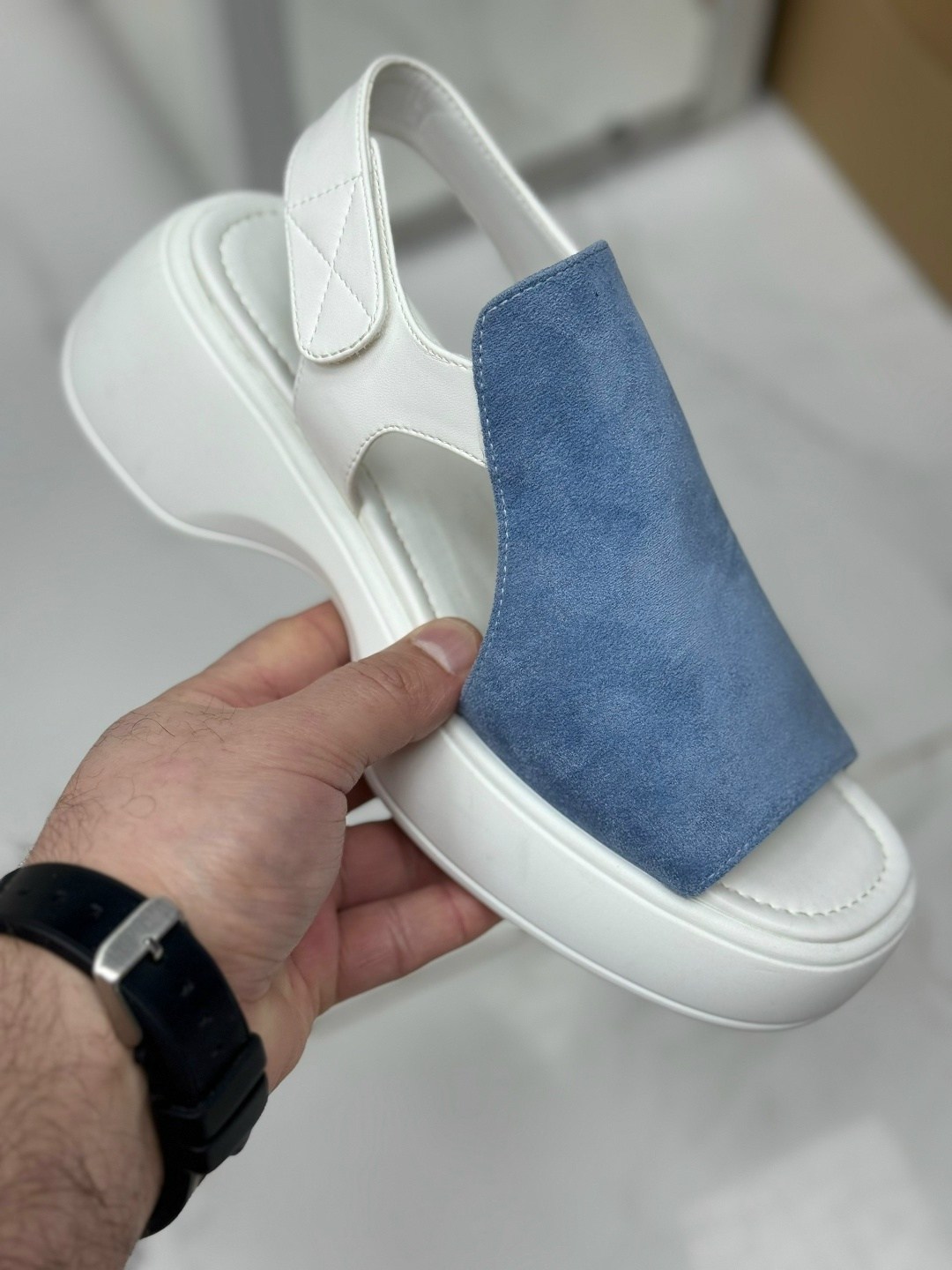 босоножки на платформе,стильные босоножки,босоножки женские,босоножки зеленые,замшевые босоножки