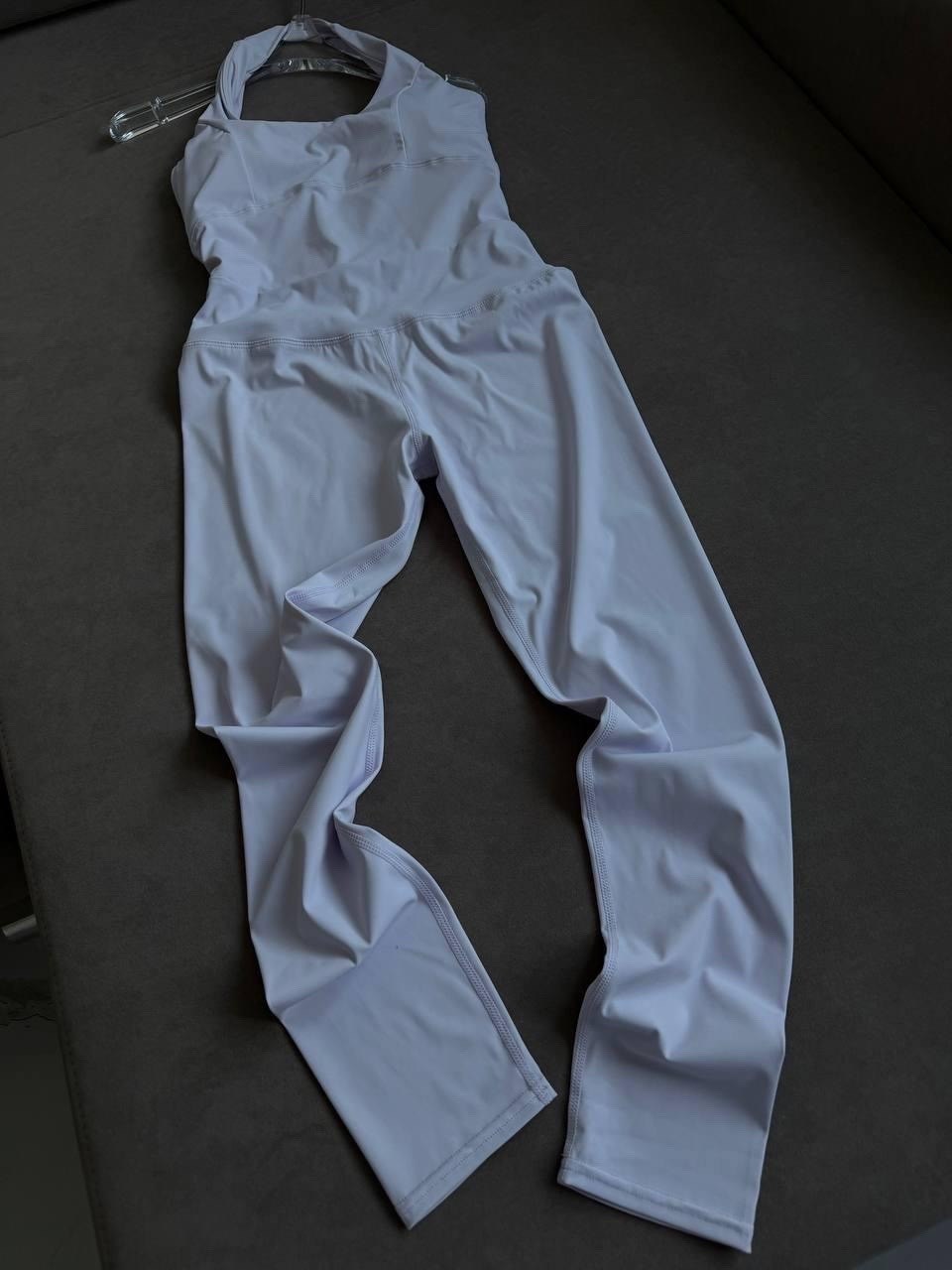 женский комбинезон,комбинезон белый,спортивный комбинезон,комбинезон медицинский,комбинезон