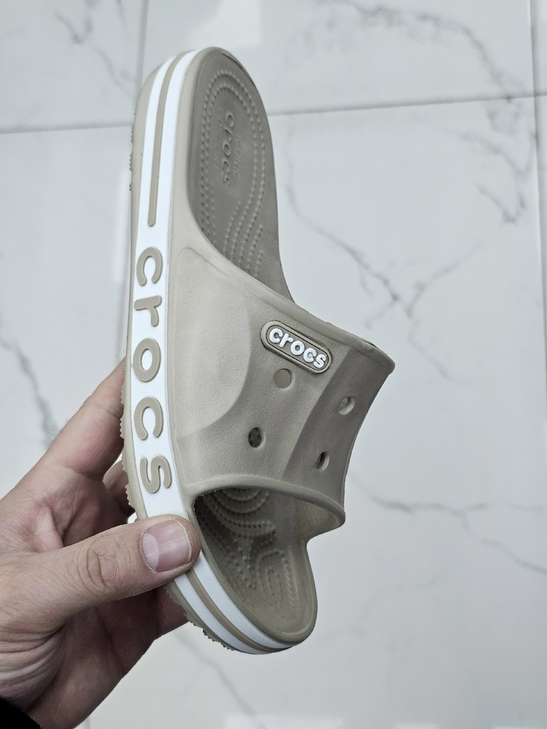 шлепанцы crocs,шлепанцы женские,,шлепанцы crocs bayaband slide,шлепки крокс слайд