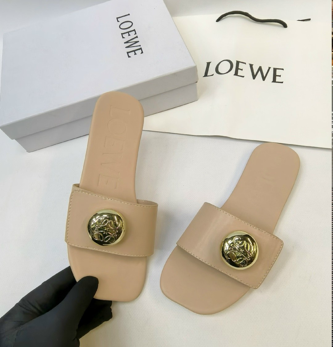 шлепанцы женские,,кожаные шлепанцы,модные тапочки,шлепки шанель женские