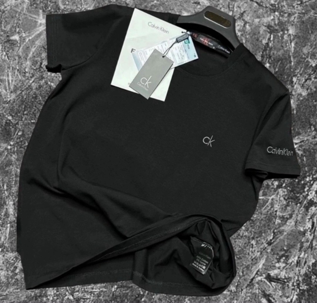 мужская футболка,мужская черная футболка,футболки для мужчин,футболка calvin klein мужская,одежда футболка