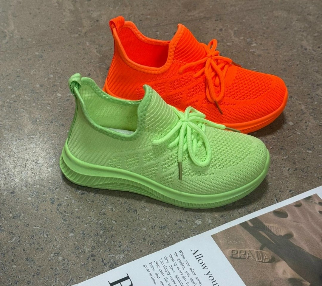 кроссовки,кроссовки женскиe,adidas yeezy boost 350 зеленые,кроссовки женские летние,кроссовка