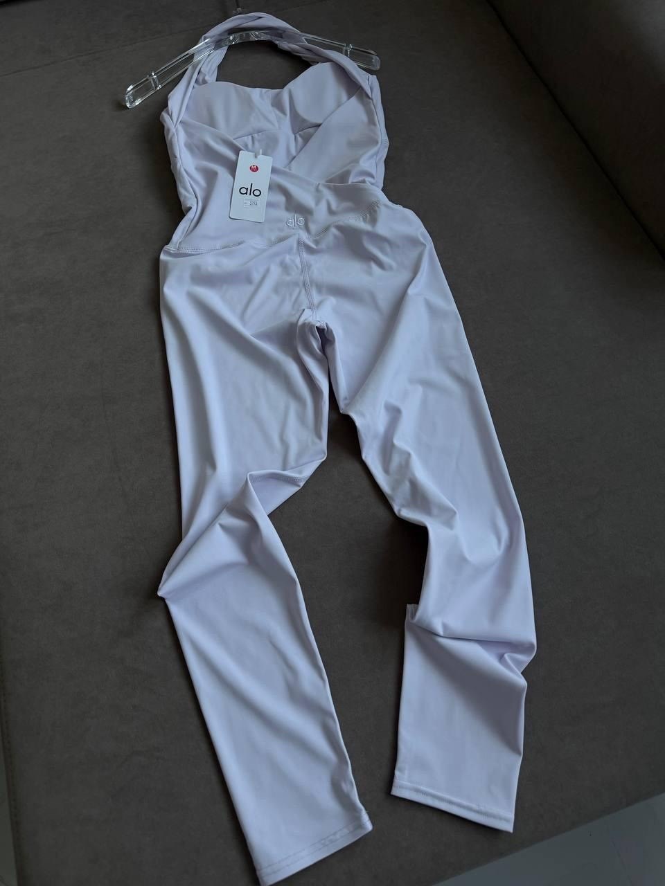 женский комбинезон,комбинезон белый,спортивный комбинезон,комбинезон медицинский,комбинезон